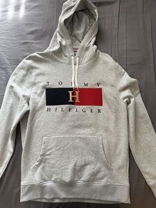Tommy Hilfiger men’s Silver hoodie